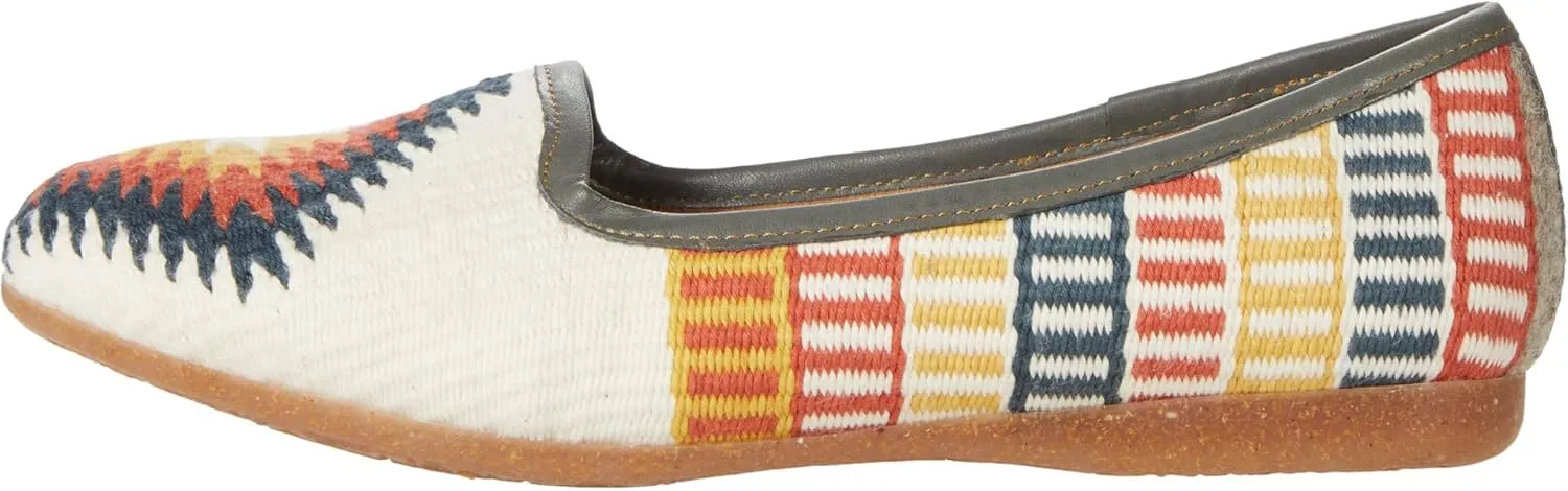 BORN Womens Giselle Woven Ballet Flats