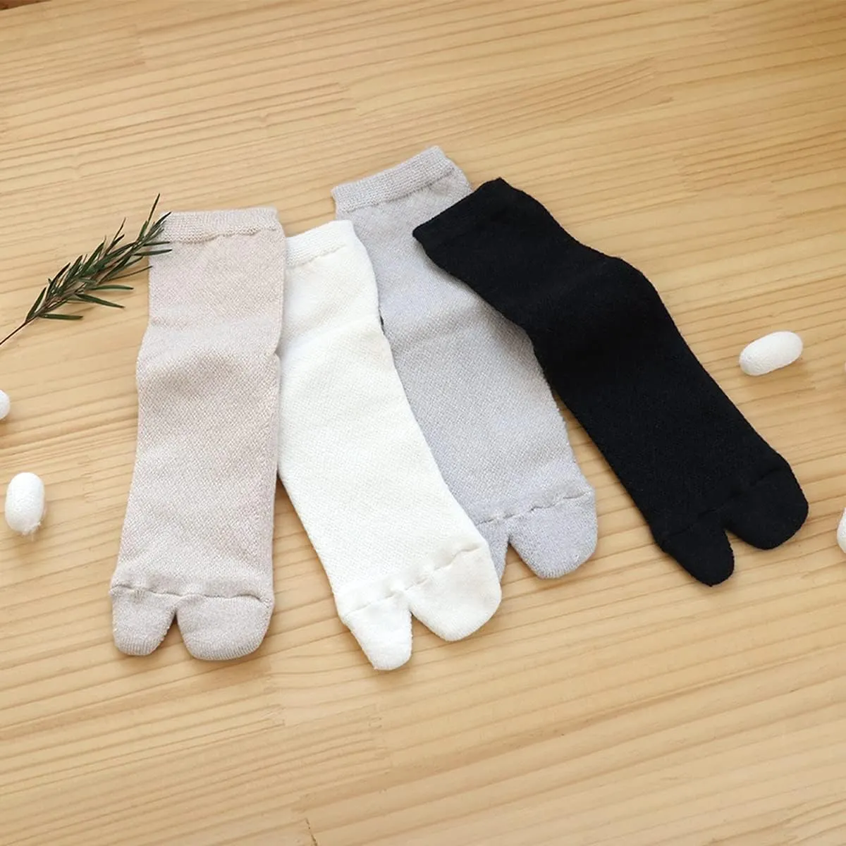 Kinuya Japan Tabi Socks Silk and Cotton Toe Socks Tabi Geta Socks, Japanese Style, Made in Japan, for Unisex