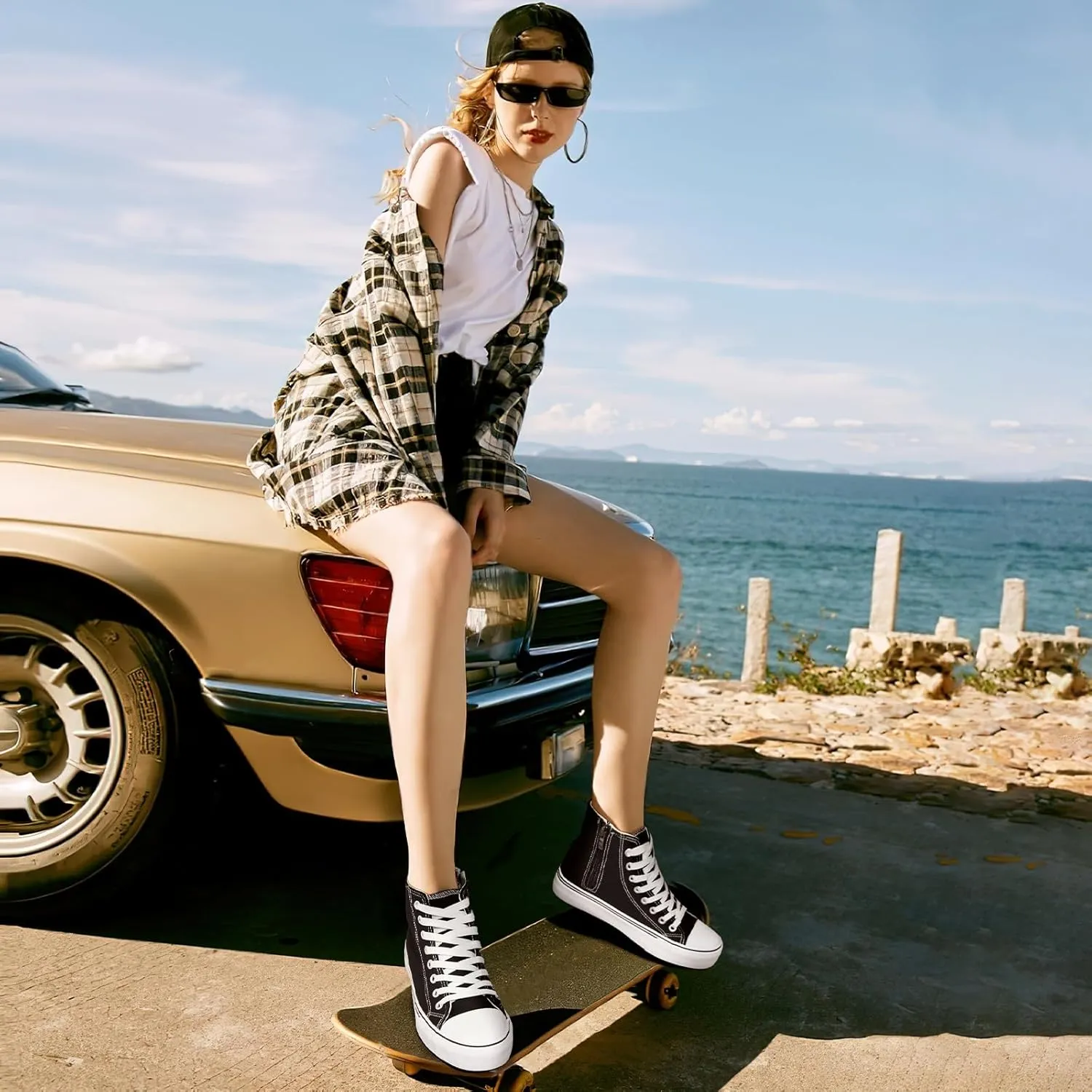 kufeiti Women's High Top Canvas Sneakers Canvas Shoes Lace up White Black Sneakers Casual Walking Shoes