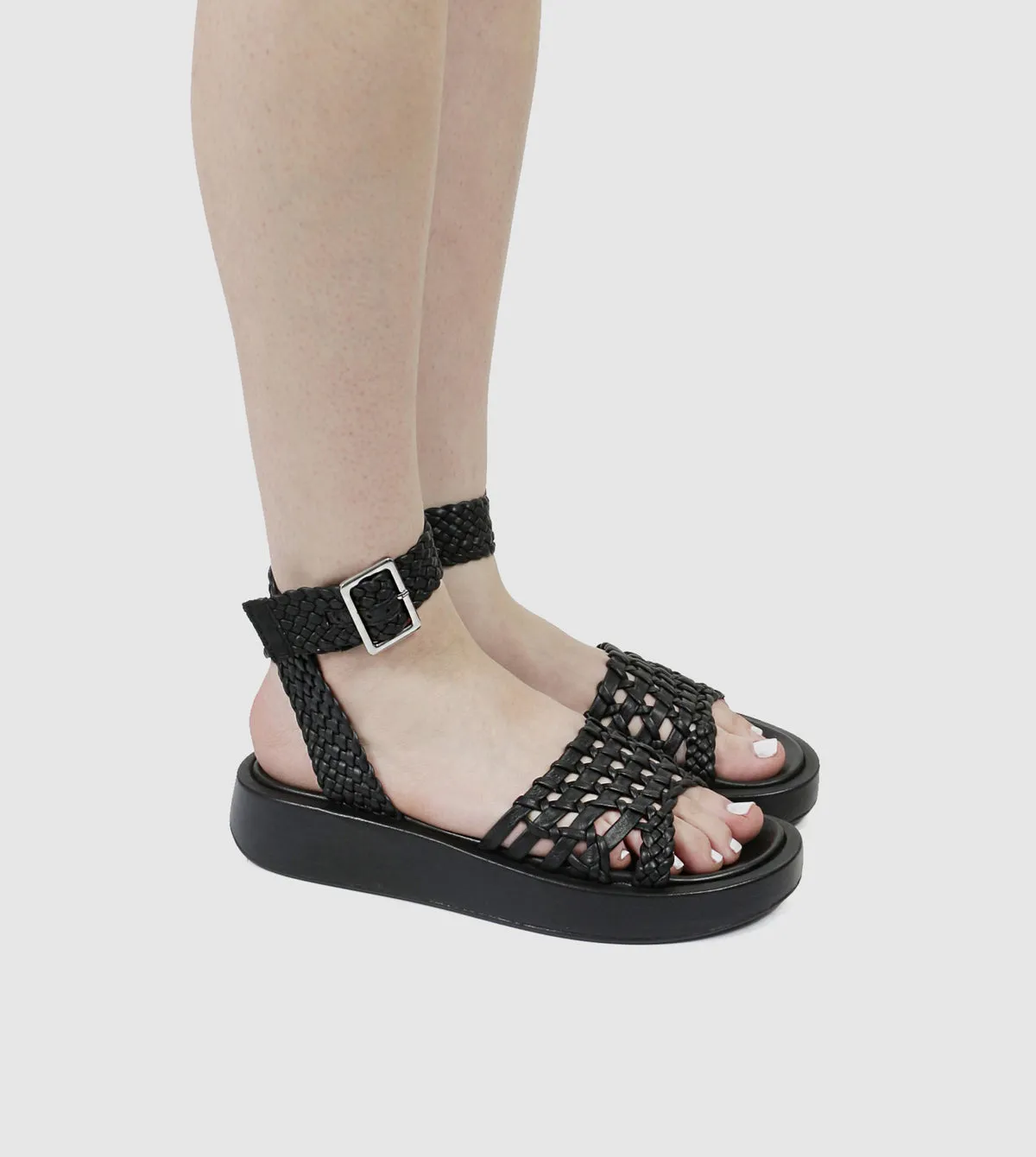 Loriana Flatforms by Sempre Di