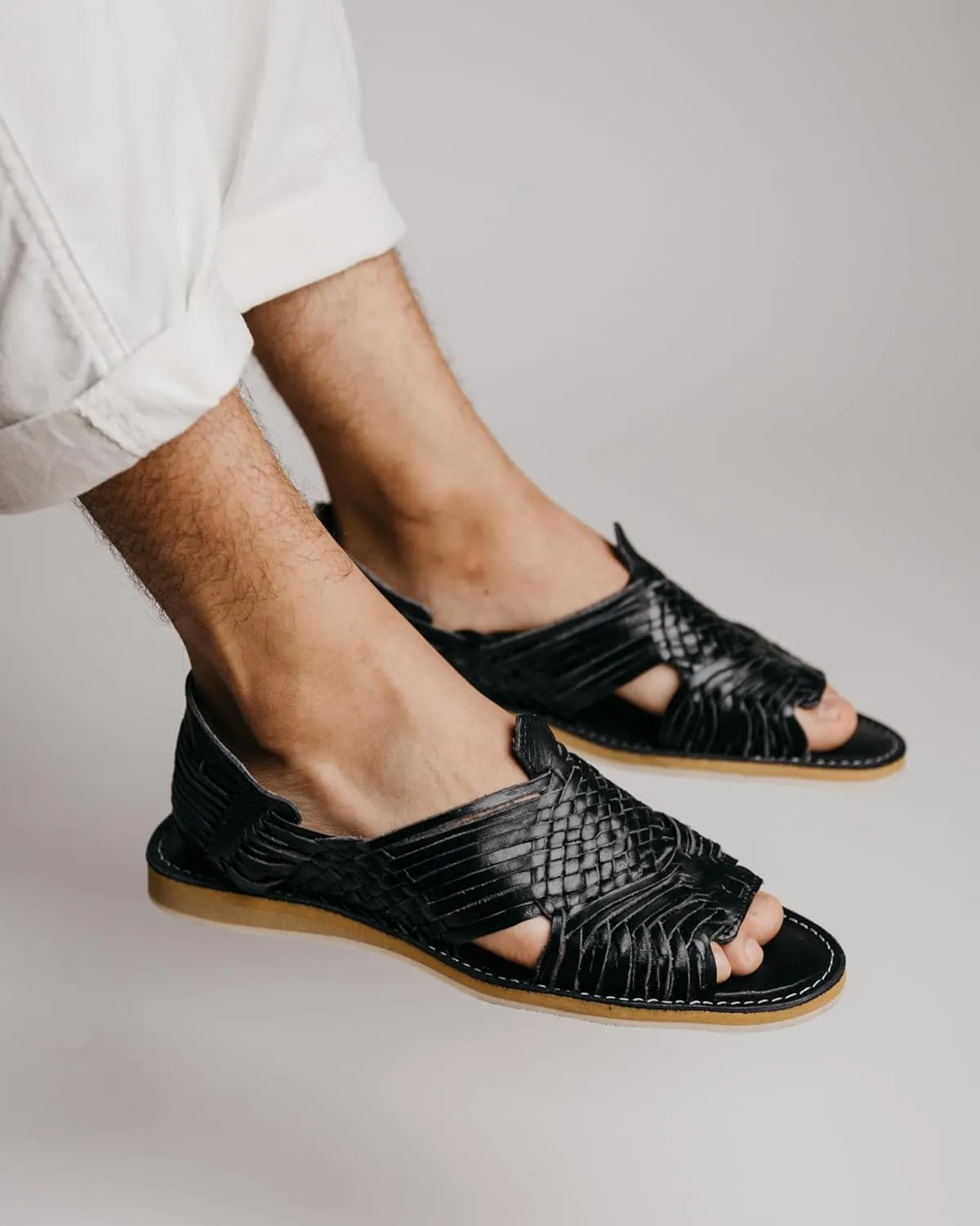 Mexico en la Piel Handmade Pachuco Leather Huaraches for Men - Open-Toe Flats with Crepe Sole, Slip-On Design, Comfortable and Stylish, Sizes 7us - 13us