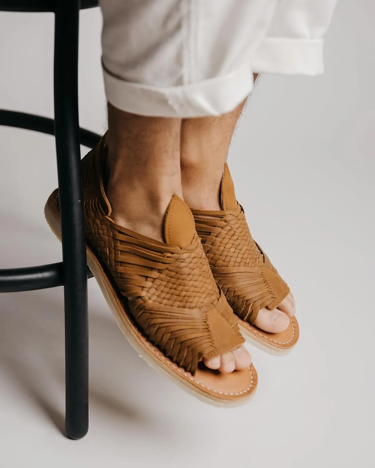 Mexico en la Piel Handmade Pachuco Leather Huaraches for Men - Open-Toe Flats with Crepe Sole, Slip-On Design, Comfortable and Stylish, Sizes 7us - 13us