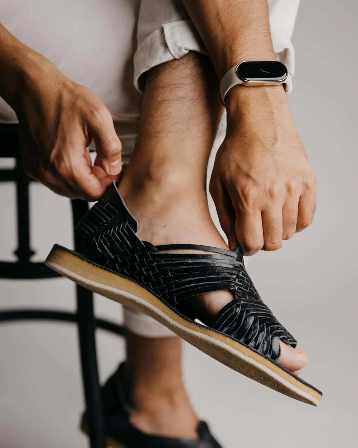 Mexico en la Piel Handmade Pachuco Leather Huaraches for Men - Open-Toe Flats with Crepe Sole, Slip-On Design, Comfortable and Stylish, Sizes 7us - 13us