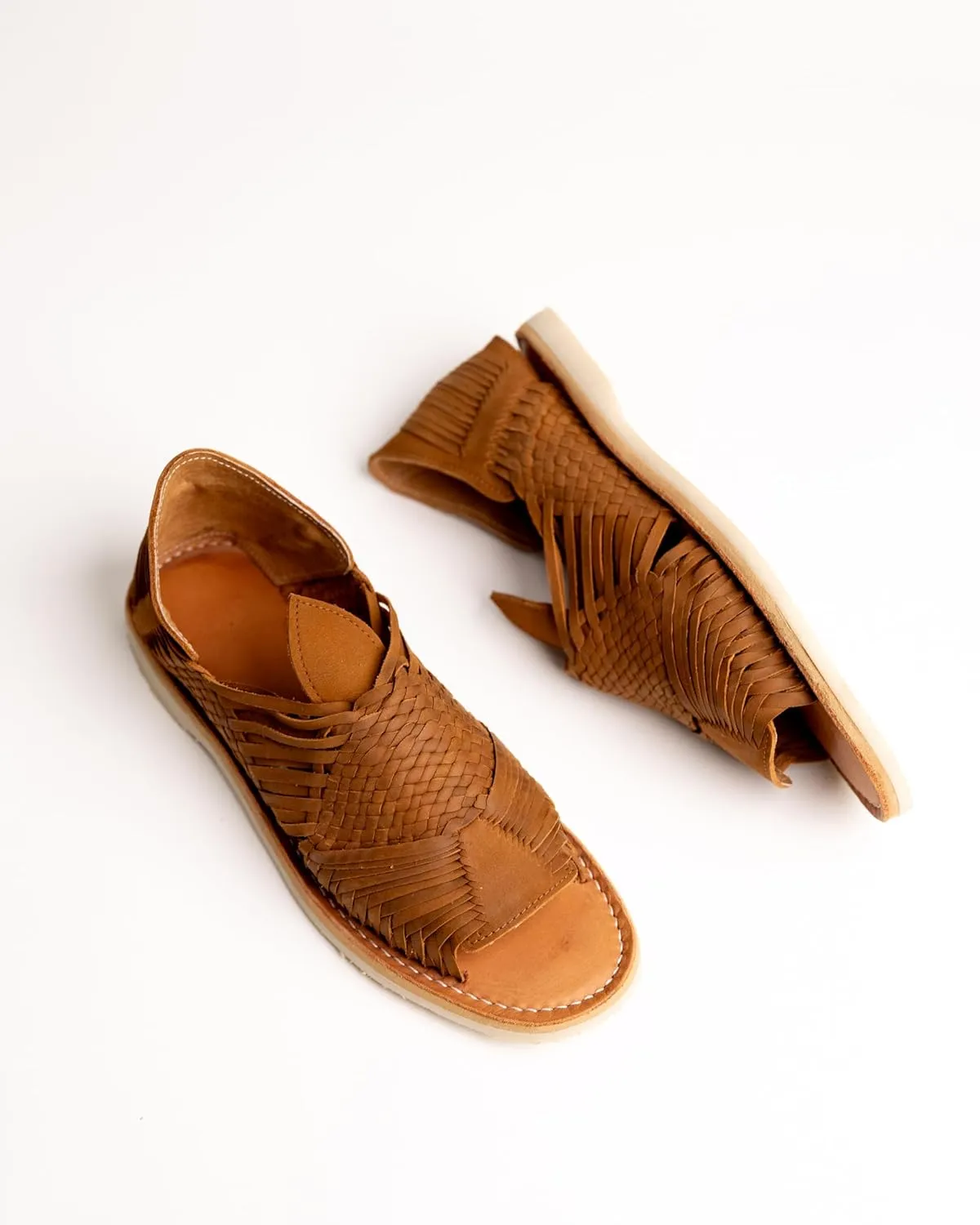 Mexico en la Piel Handmade Pachuco Leather Huaraches for Men - Open-Toe Flats with Crepe Sole, Slip-On Design, Comfortable and Stylish, Sizes 7us - 13us