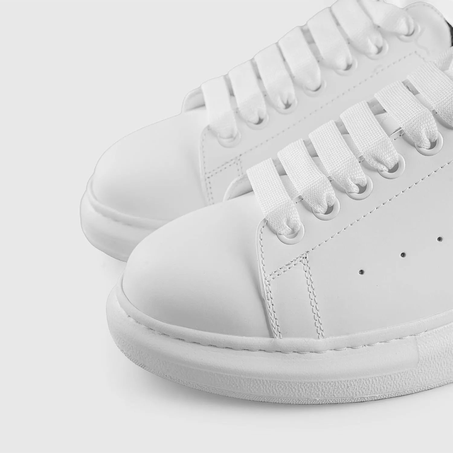 SOLL Queen Men's Sneakers | Leather Perforated Oversized Thick Sole