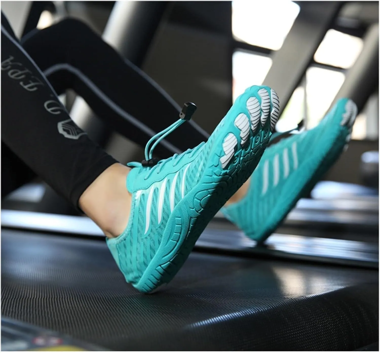 TOSOFT Beach Water Shoes For Women Men Wide Toe Anti Slip Barefoot Aqua Sneakers Hiking Trail Running Octopus Sandals Shoes