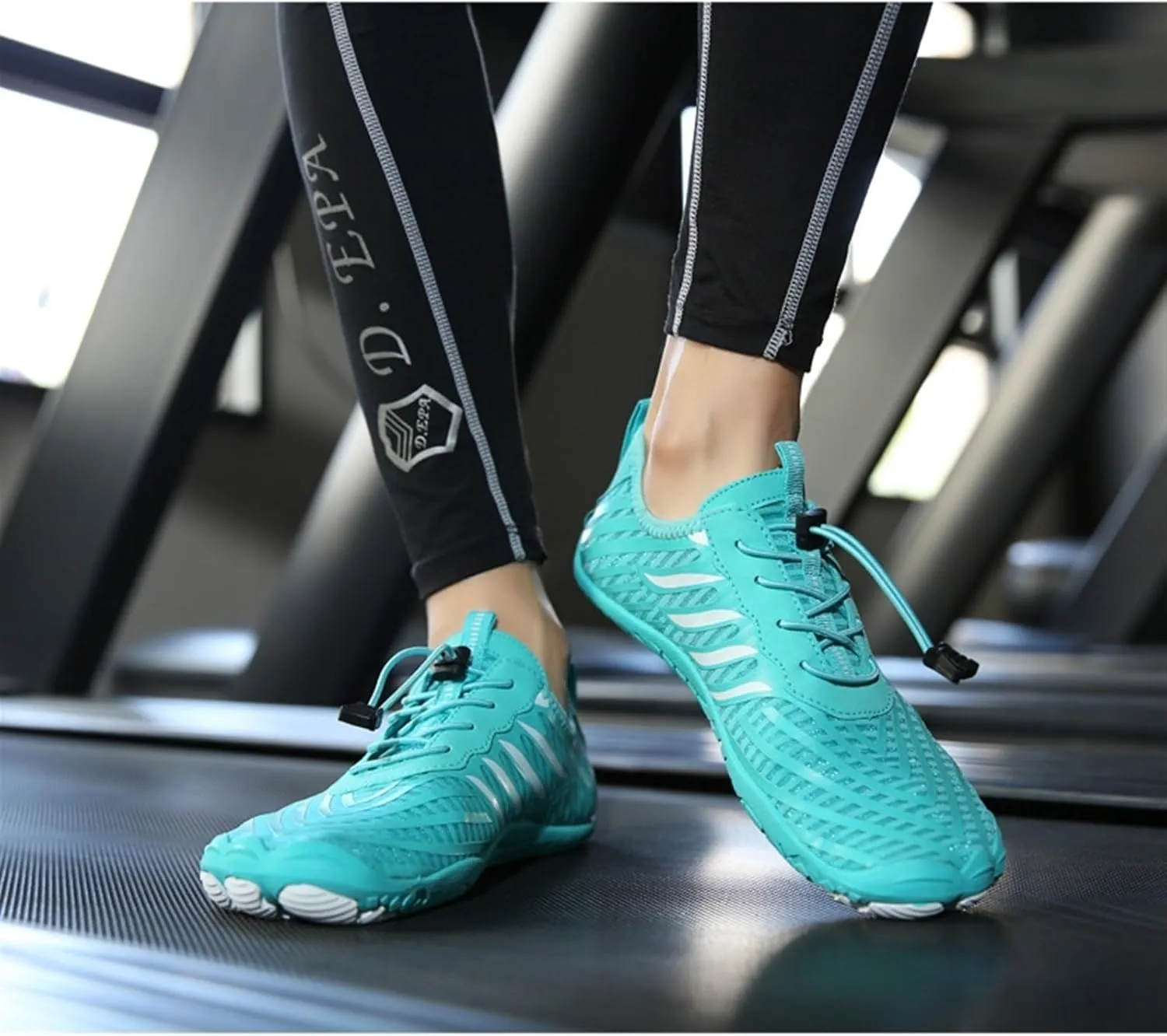TOSOFT Beach Water Shoes For Women Men Wide Toe Anti Slip Barefoot Aqua Sneakers Hiking Trail Running Octopus Sandals Shoes