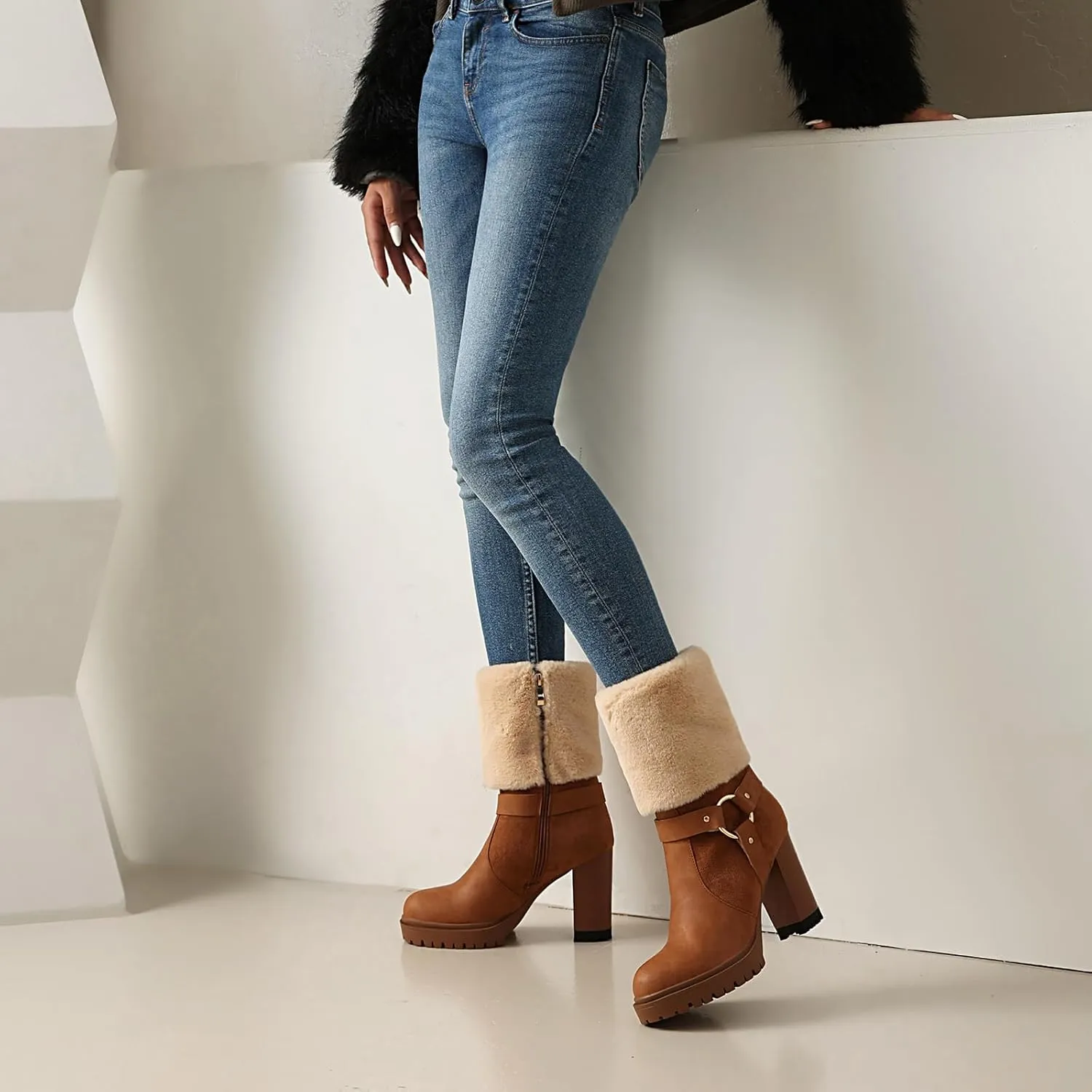 UTIKLIOU Women's Ankle Platform Boots Round Toe Chunky High Heel Boots with Fur Side Zip Suede Winter Fleece Lining Booties