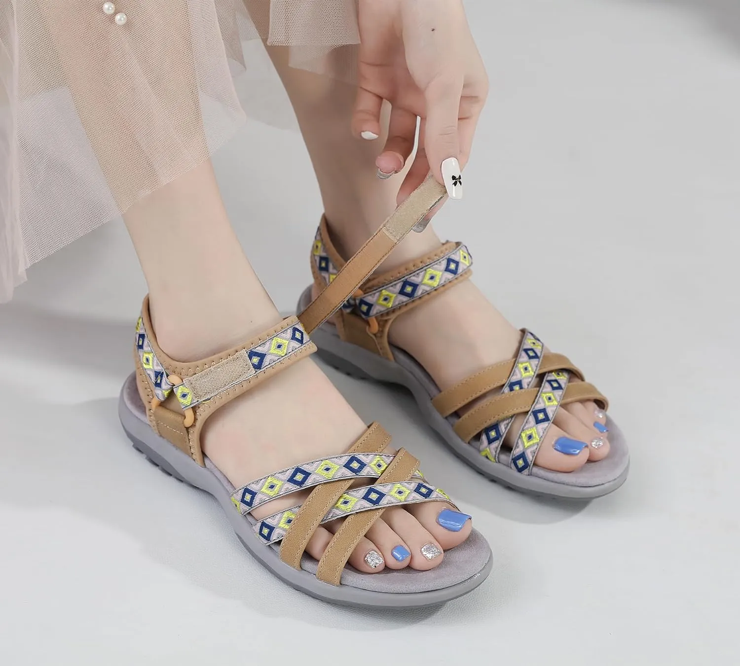 Womens Hiking Sandals Ladies Sport Sandals with Arch Support Comfortable Outdoor Sandals Adjustable Strap Summer Fashionable Shoes