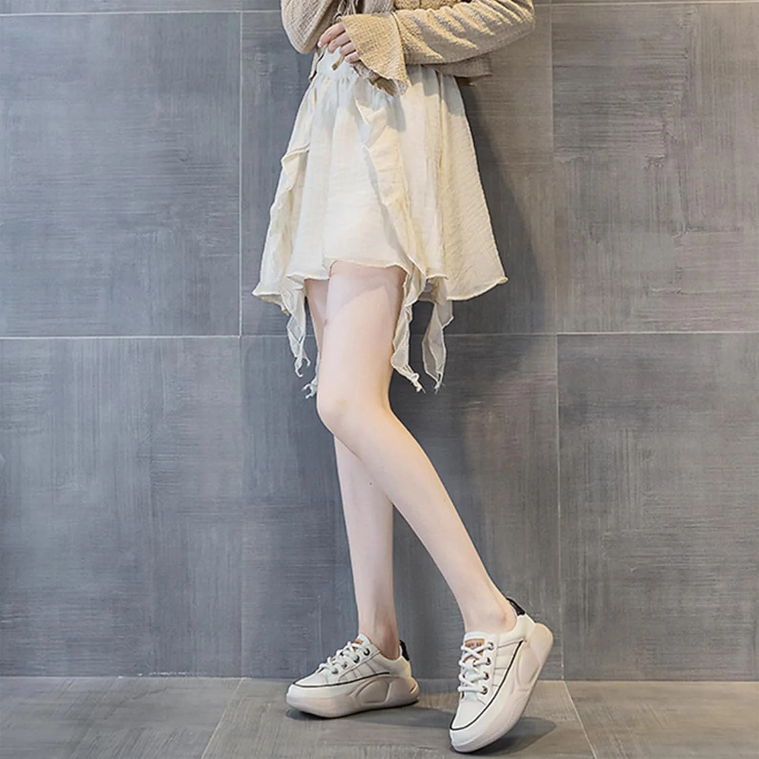 Women's Leather Platform Sneakers Lace Up Round Toe Tennis Shoes Casual Comfortable Walking Shoes
